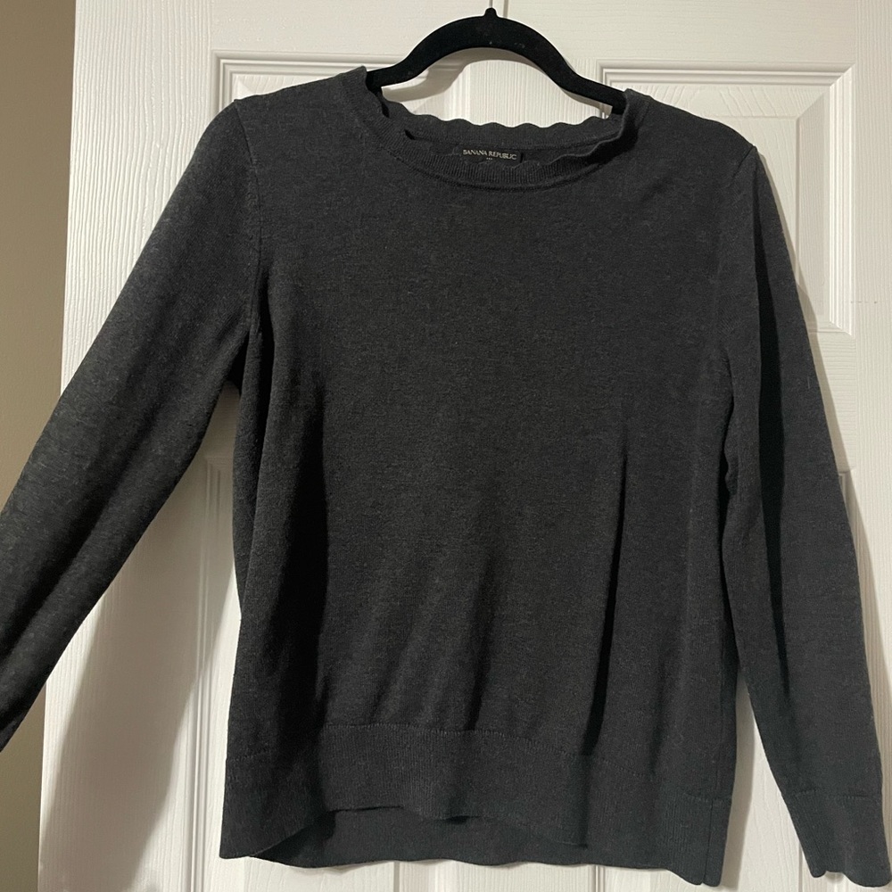 Banana Republic Grey Scalloped Blouse